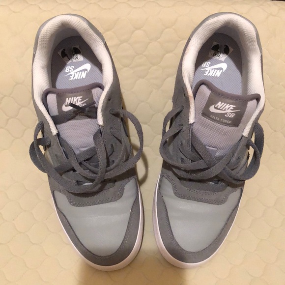 Nike sneakers ( SOLD) - Picture 4 of 6